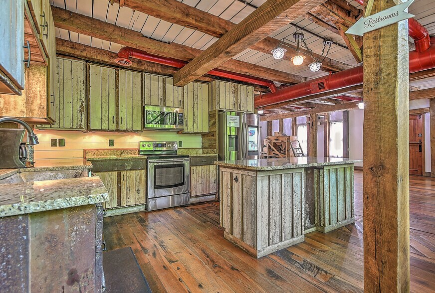 More Photos Of 715 Carson Creek Rd, Limestone Specialty For Sale