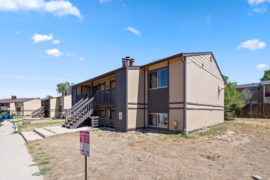 More Photos Of 935 Hathaway Dr, Colorado Springs Apartments For Sale