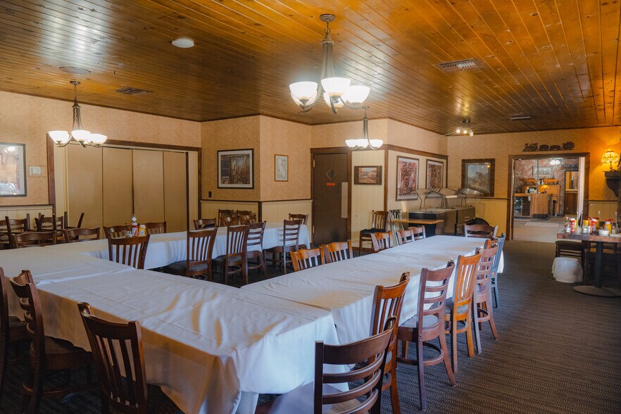 More Photos Of 5159 CA-140, Mariposa Restaurant For Sale
