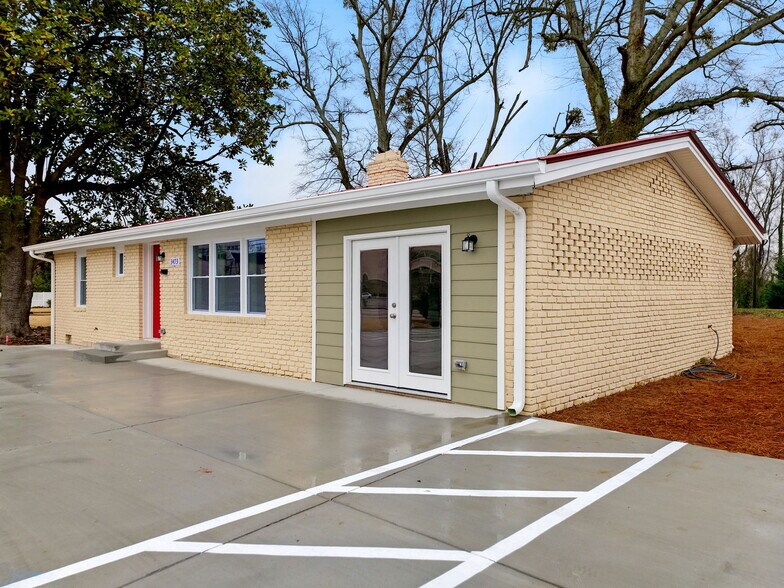 More Photos Of 3473 Atlanta Hwy, Flowery Branch Office For Sale