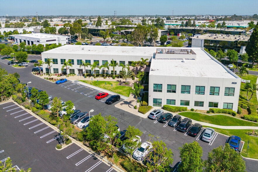 More Photos Of 3525 Hyland Ave, Costa Mesa Loft Creative Space For Sale