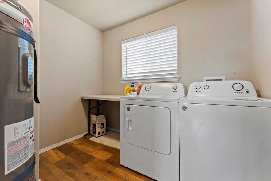 More Photos Of 2729 W Marina Dr, Moses Lake Apartments For Sale