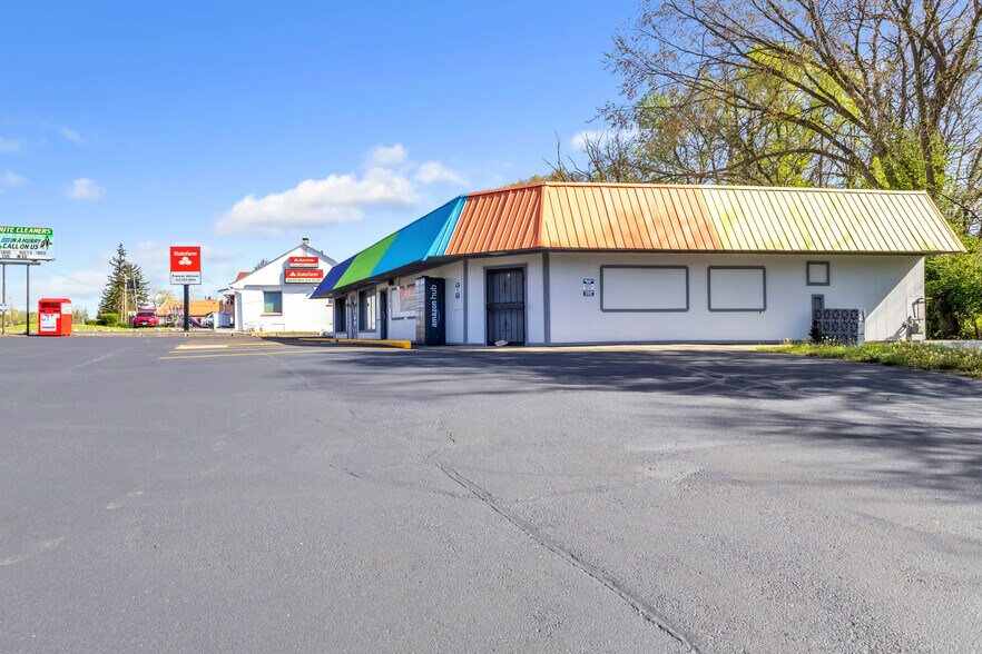 More Photos Of 5701 N Michigan Rd, Indianapolis Freestanding For Sale