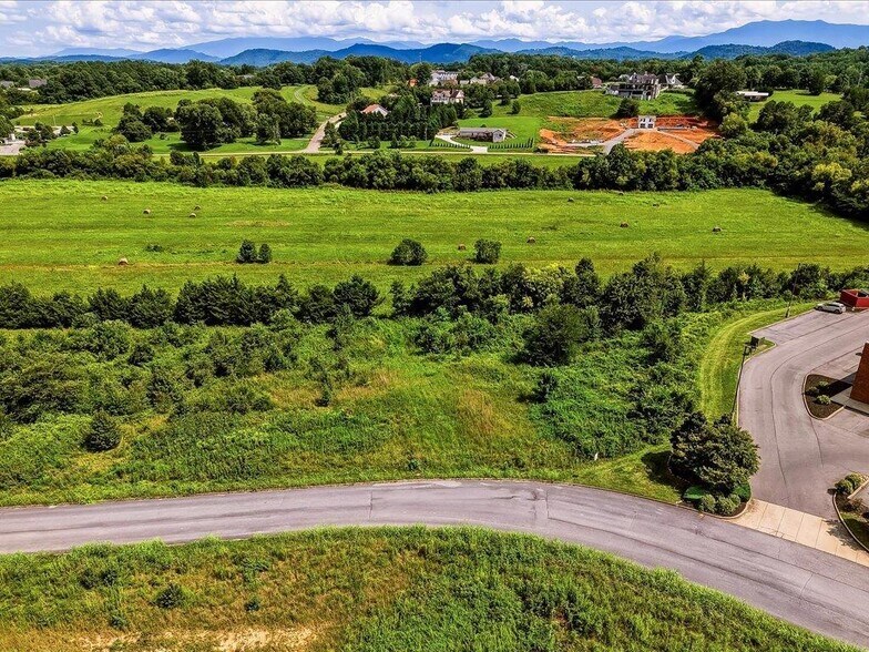 More Photos Of Middle Creek Road, Sevierville Land For Sale