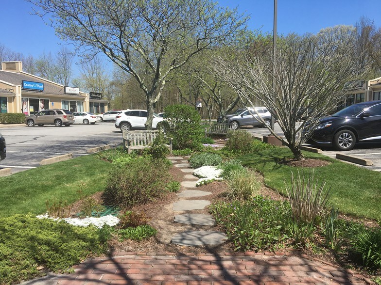 More Photos Of 2168 Diamond Hill Rd, Woonsocket Unknown For Lease