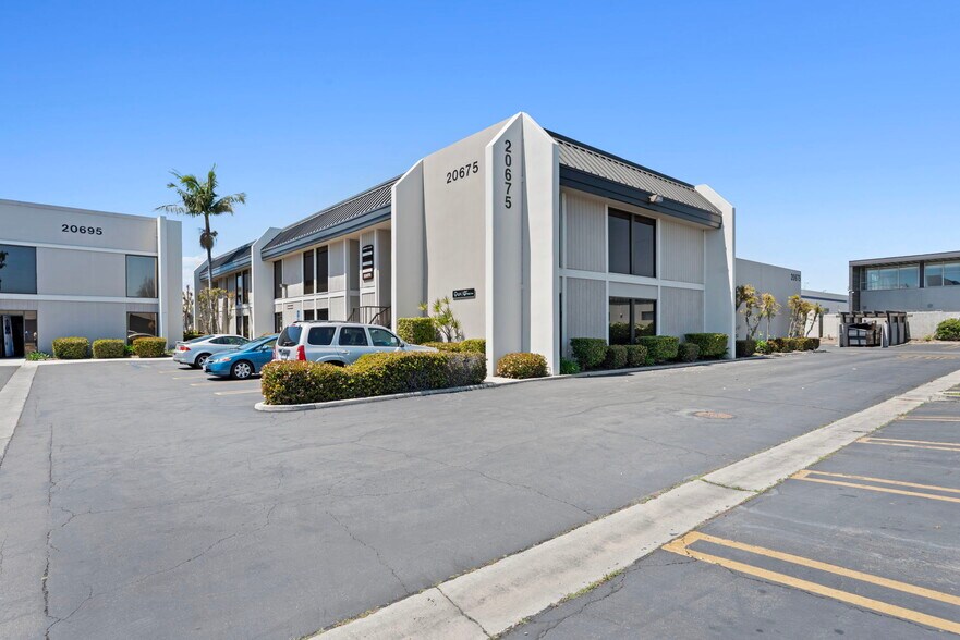More Photos Of 20675 S Western Ave, Torrance Flex For Lease