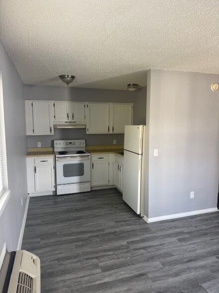 More Photos Of 1220 E Broadway St, Newton Apartments For Sale