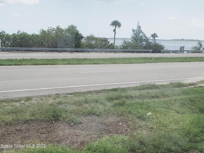 More Photos Of 7656 US Highway 1, Micco Office Residential For Sale