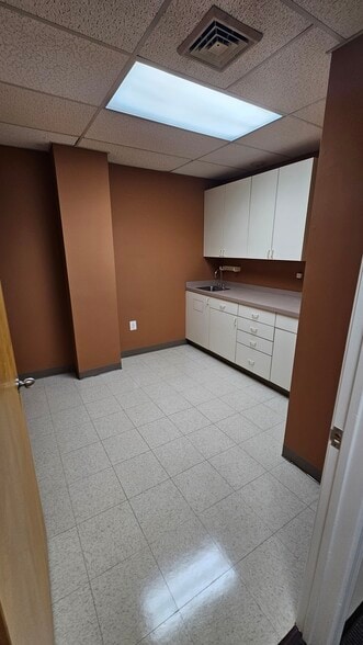 More Photos Of 7131 Rising Sun Ave, Philadelphia Office For Lease