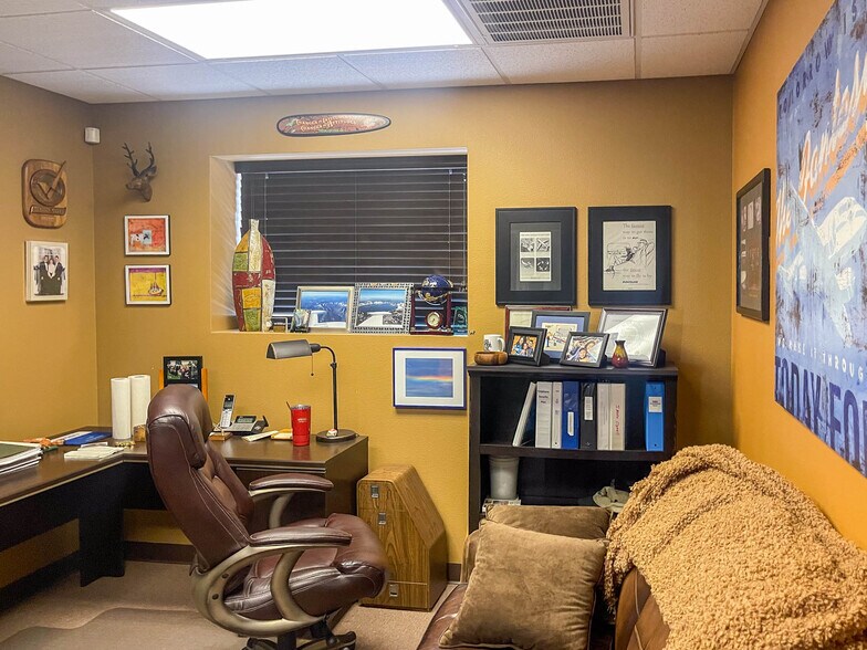 More Photos Of 2815 NW Aviation Dr, Roseburg Warehouse For Sale