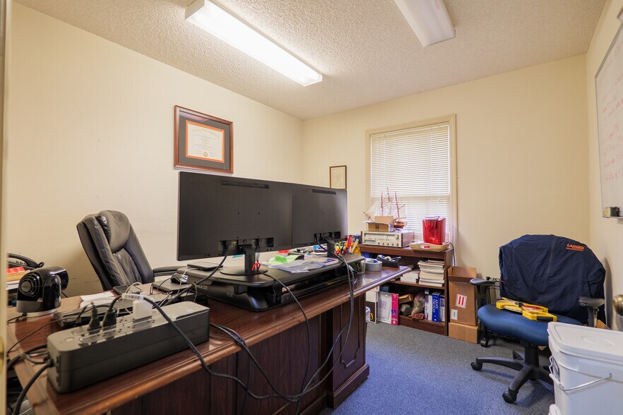 More Photos Of 3185 Madison Hwy, Valdosta Office For Sale