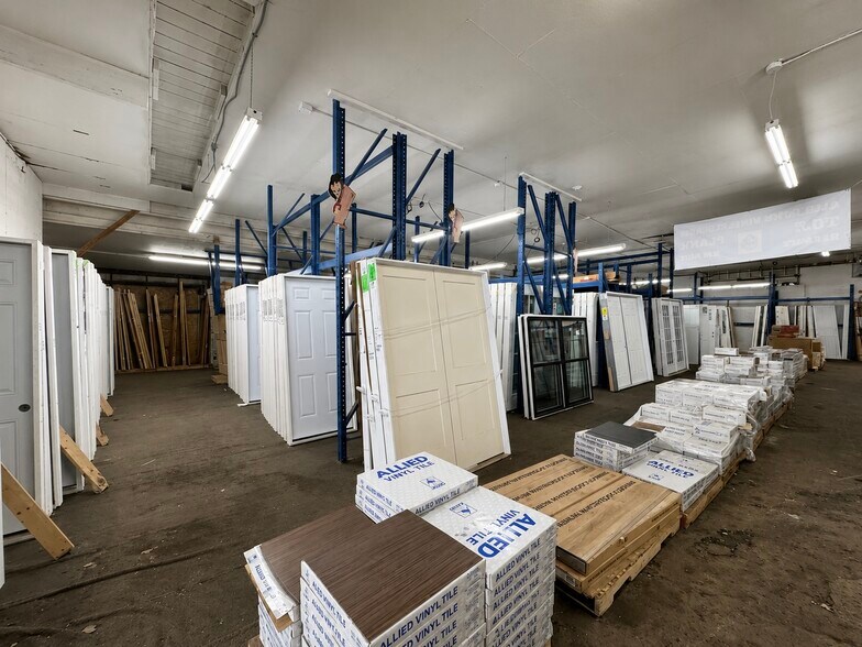 More Photos Of 529-531 Erie W blvd, Rome Industrial For Sale