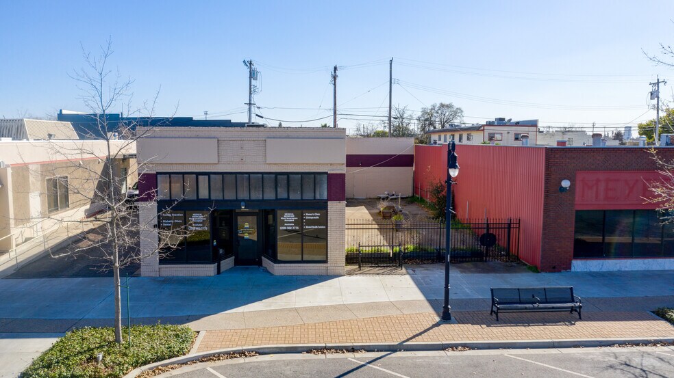 More Photos Of 3234 Santa Fe St, Riverbank Storefront For Sale