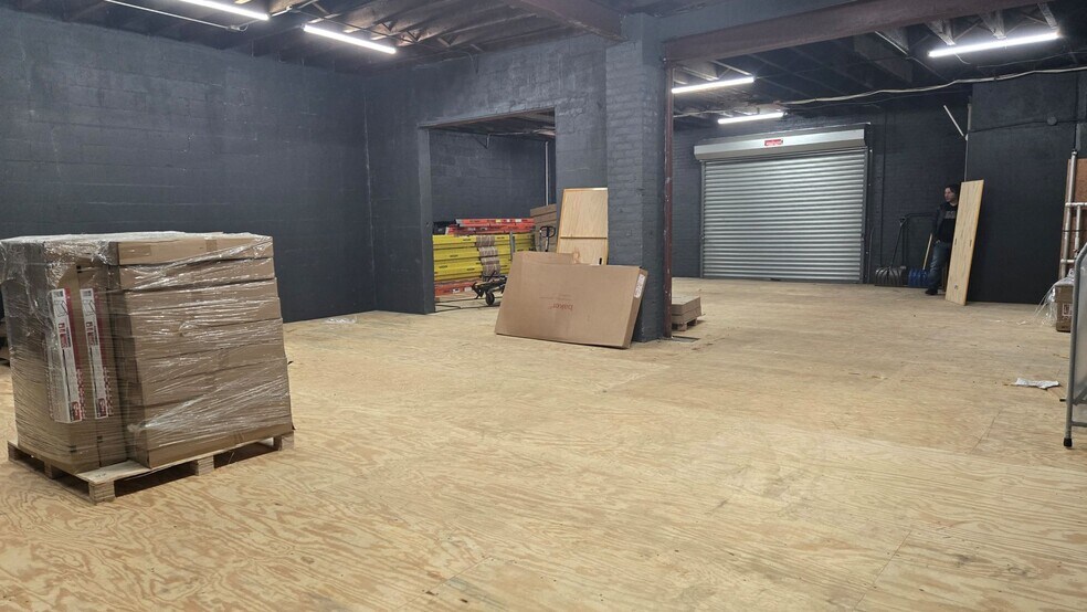 More Photos Of 3715 11th St, Long Island City Land For Lease