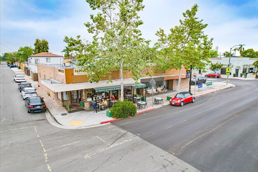 More Photos Of 4200-4204 Adams Ave, San Diego Restaurant For Sale