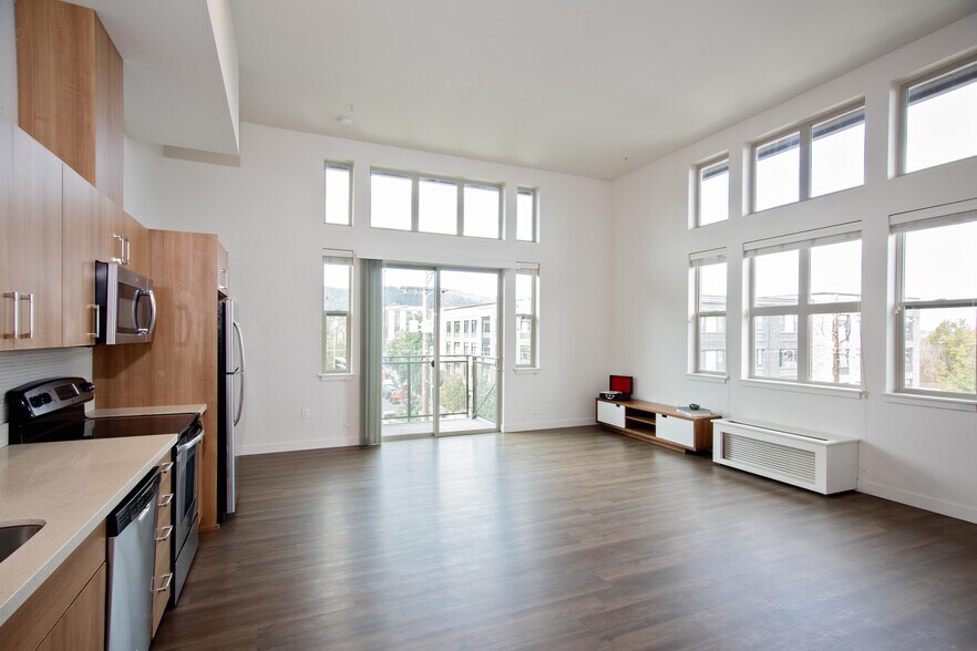 More Photos Of 1650 NW 23rd Ave, Portland Apartments For Lease