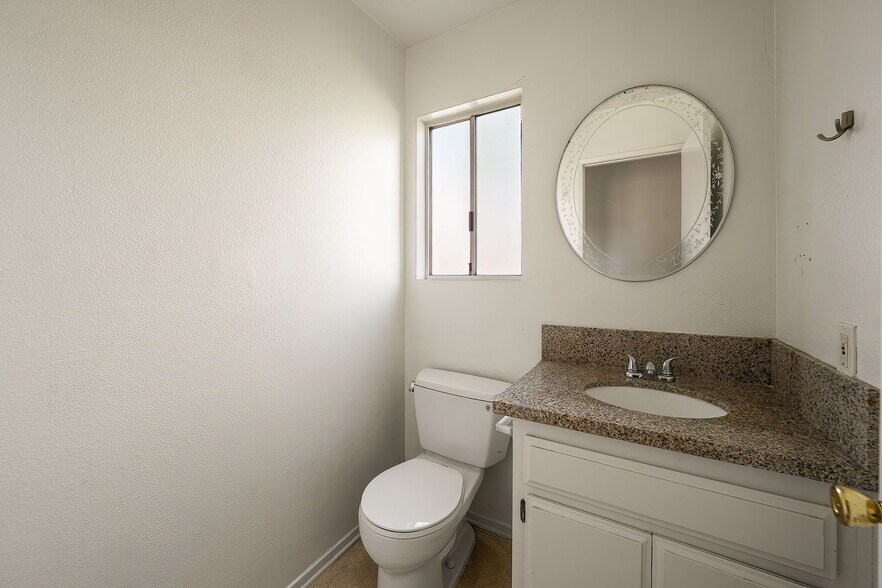 More Photos Of 104 N Atlantic Blvd, Alhambra Apartments For Sale