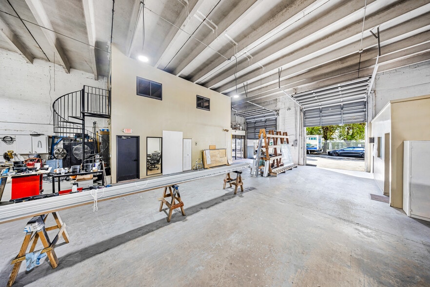 More Photos Of 7781-7787 NW 56th St, Miami Warehouse For Sale