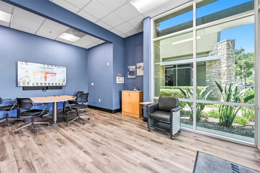 More Photos Of 3164 Lionshead Ave, Carlsbad Office For Sale