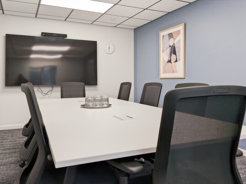 More Photos Of 1620 Asheville Hwy, Hendersonville Coworking Space