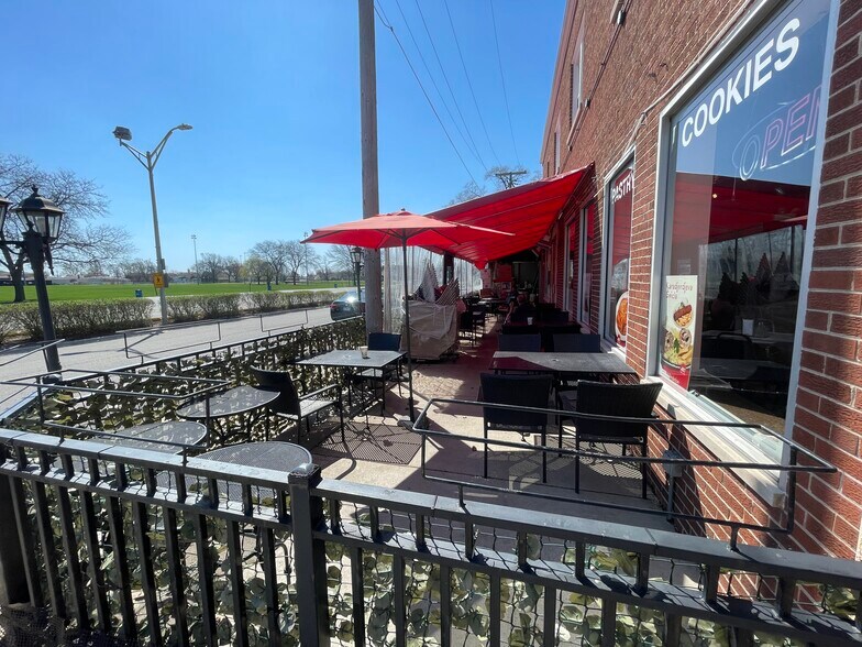 More Photos Of 7701–7757 W Lawrence Avenue, Norridge Apartments For Sale