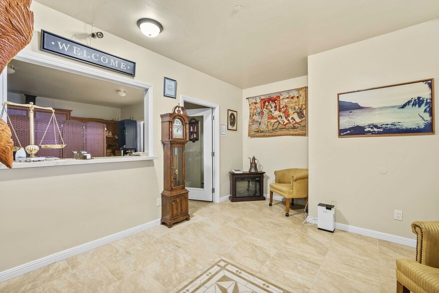 More Photos Of 266 Dolphin Dr, Whitethorn Hotel For Sale