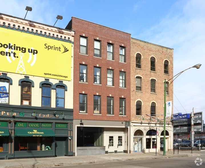 More Photos Of 534 N Clark St, Chicago Storefront Retail Residential For Lease