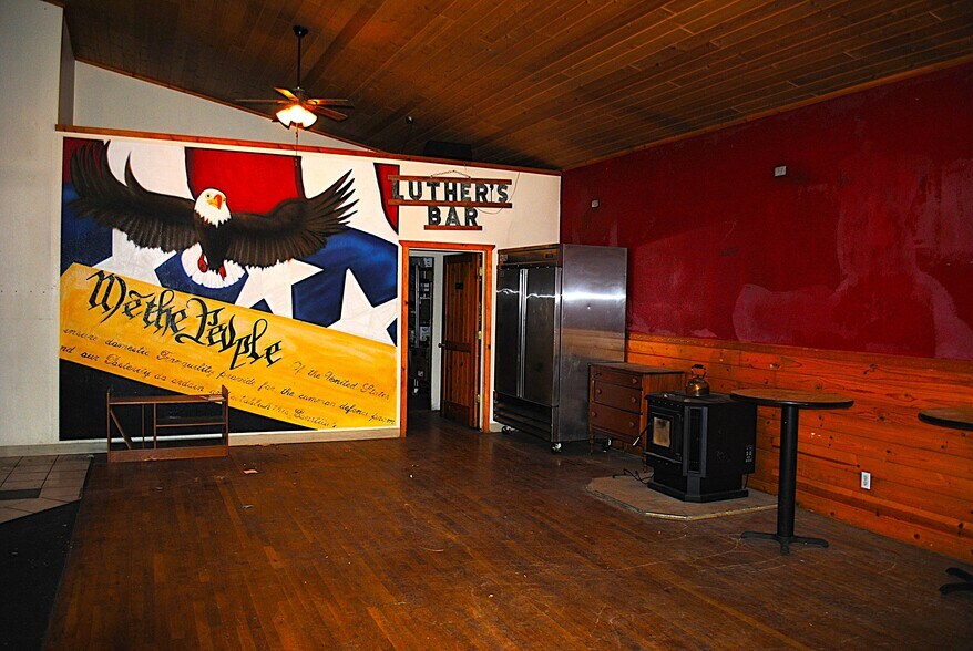 More Photos Of 479 6th Street St, Wells General Retail For Sale