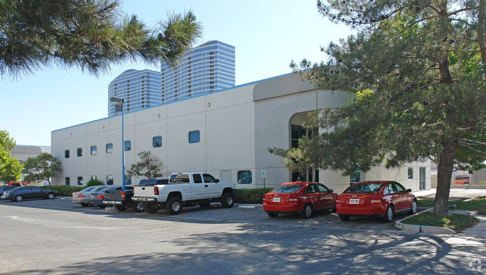 More Photos Of 4670 Polaris Ave, Las Vegas Office For Lease