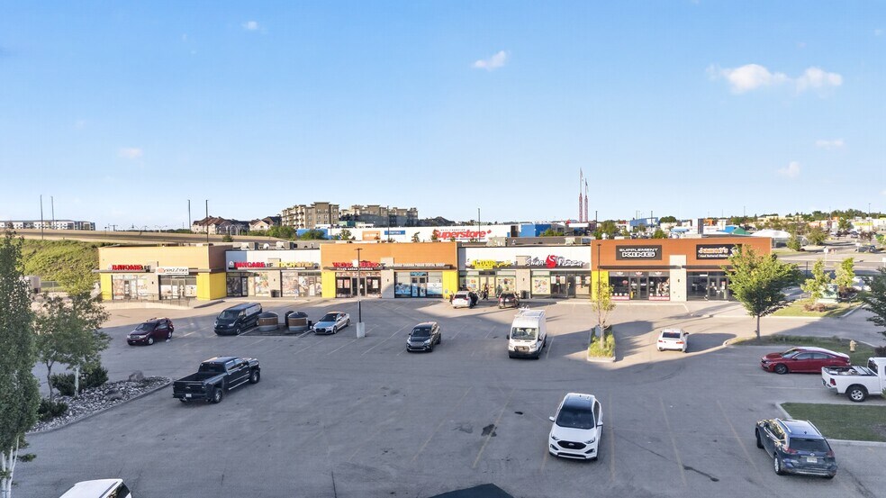 More Photos Of 13756 50th St NW, Edmonton General Retail For Lease