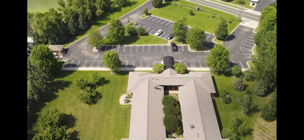 More Photos Of 5505 Cottonwood Ln, Prior Lake Office For Sale