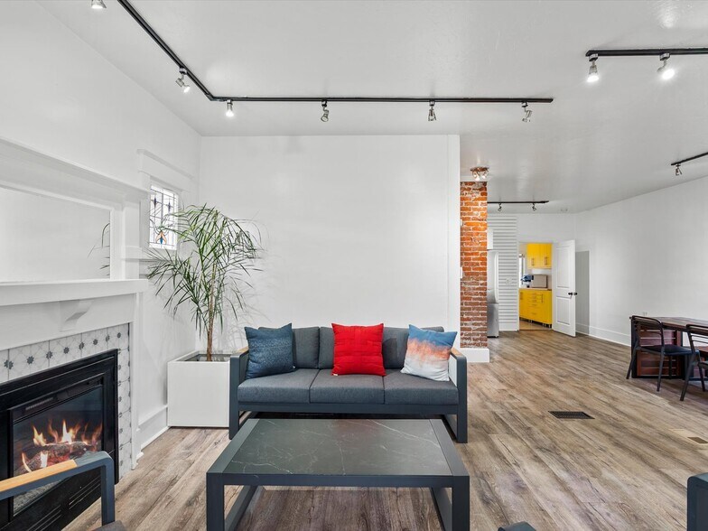 More Photos Of 4735 W 38th Ave, Denver Office For Sale