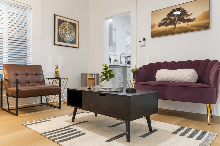 More Photos Of 1055 21st Street, San Diego Apartments For Sale