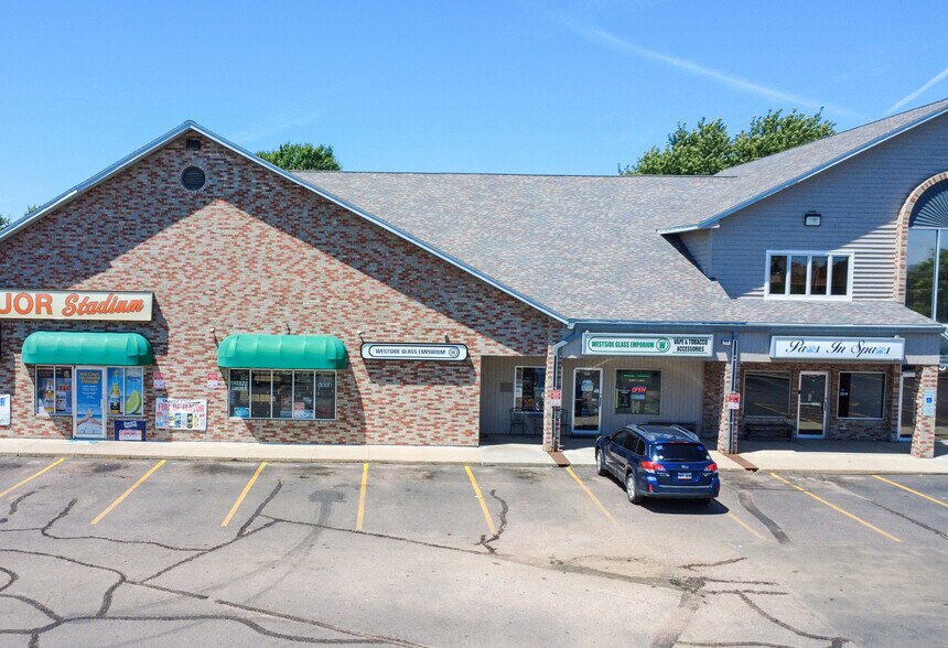 More Photos Of 945 S Marion Rd, Sioux Falls Storefront For Lease