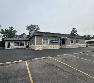 Primary Photo Of 312 S 7th St, Delavan Medical For Lease