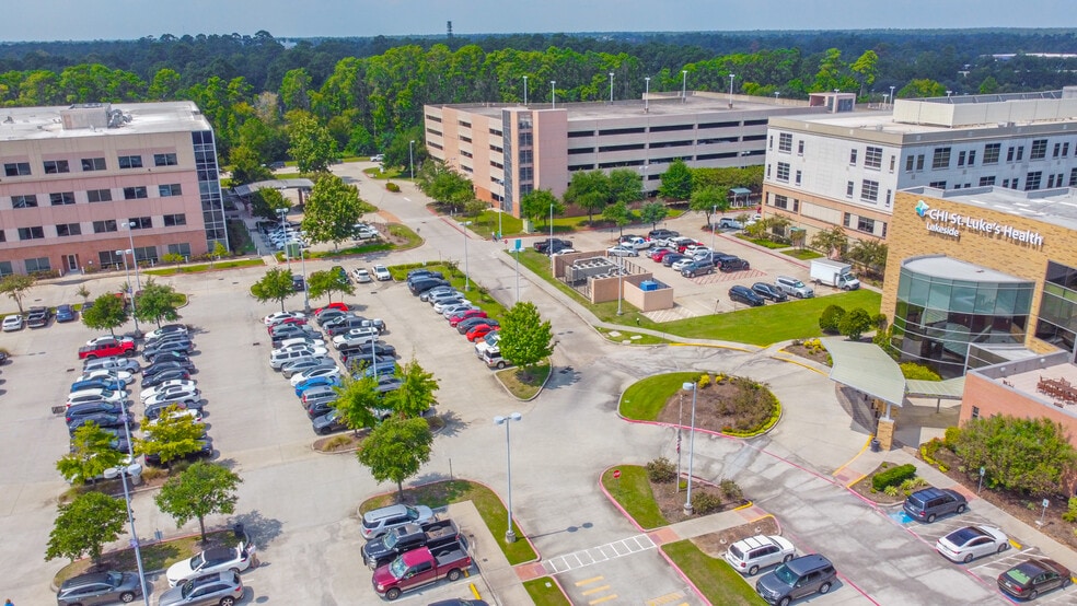 More Photos Of 17450 St. Lukes Way, The Woodlands Medical For Lease