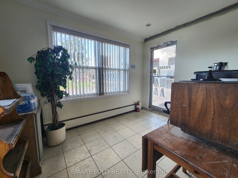 More Photos Of 20590 Highway 11, Bradford West Gwillimbury Hospitality For Sale