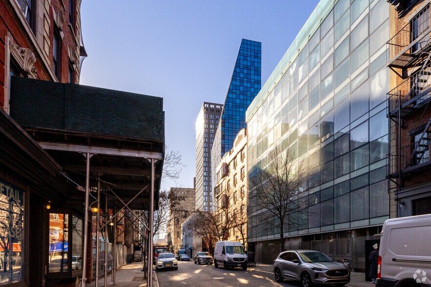 More Photos Of 105 Norfolk St, New York Apartments For Sale