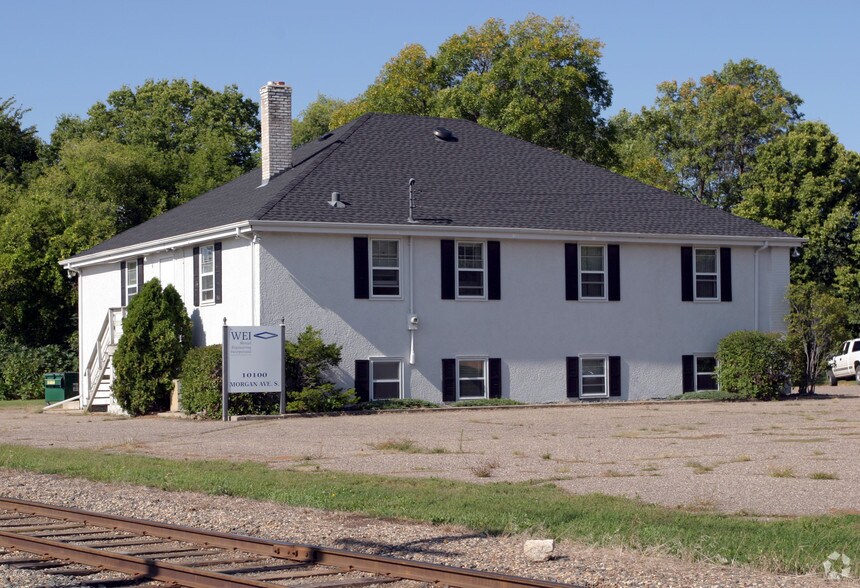 More Photos Of 10100 Morgan Ave S, Bloomington Office For Sale