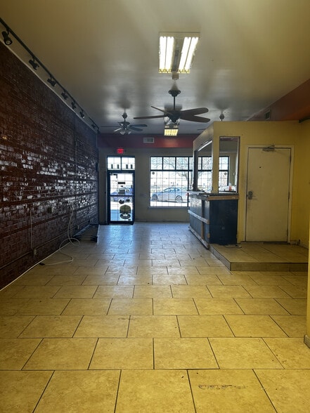 More Photos Of 3823-3831 Main St, College Park, College Park Storefront Retail Office For Lease