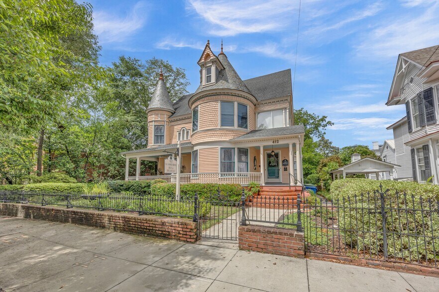 More Photos Of 412 S 3rd St, Wilmington Hospitality For Sale