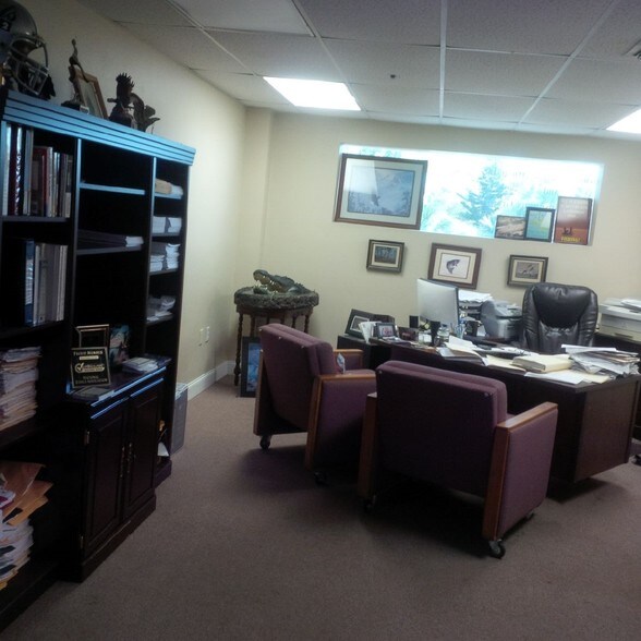 More Photos Of 1460 S McCall Rd, Englewood Medical For Sale