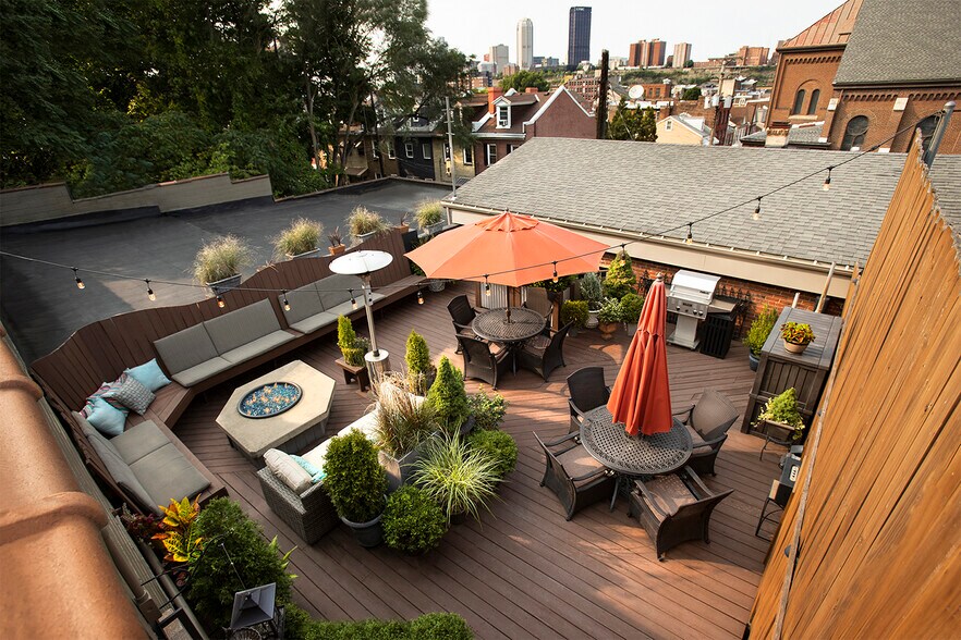 More Photos Of 1400 Breed St, Pittsburgh Specialty For Sale