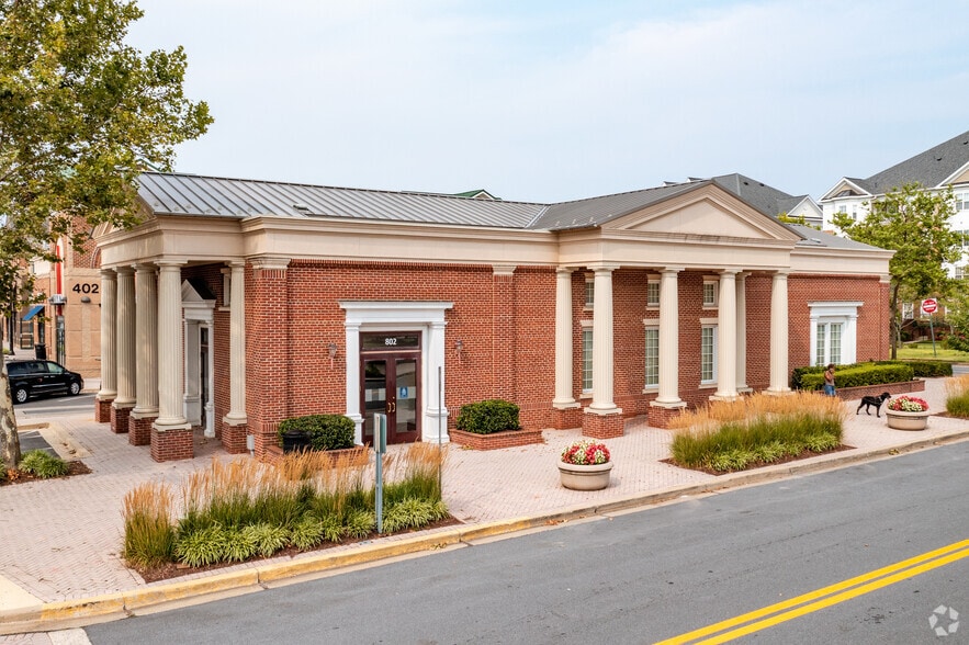 More Photos Of 402 King Farm Blvd, Rockville Unknown For Lease