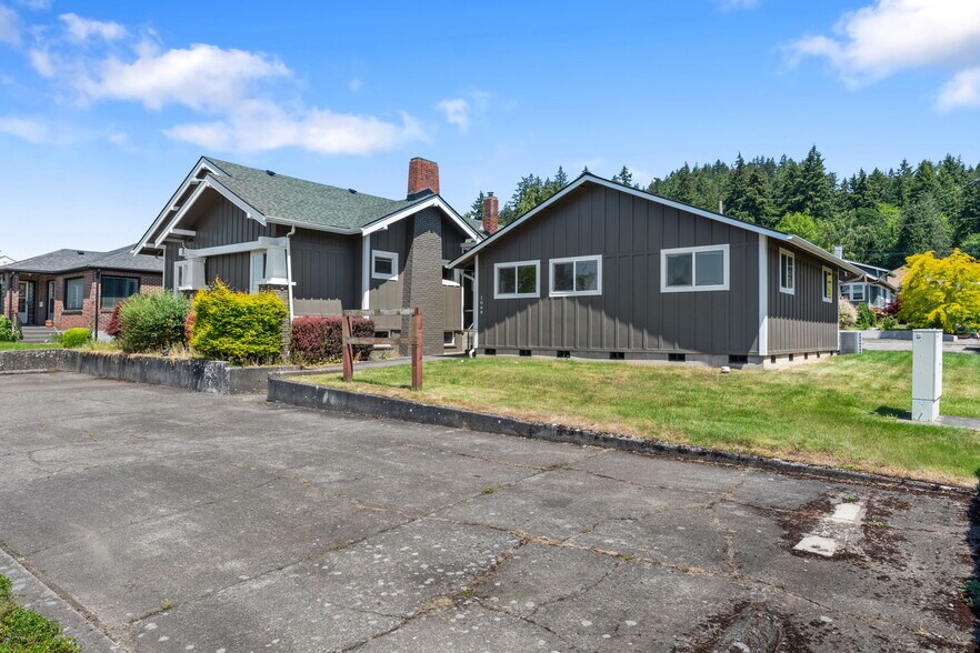More Photos Of 1068 Market Blvd, Chehalis Office For Sale