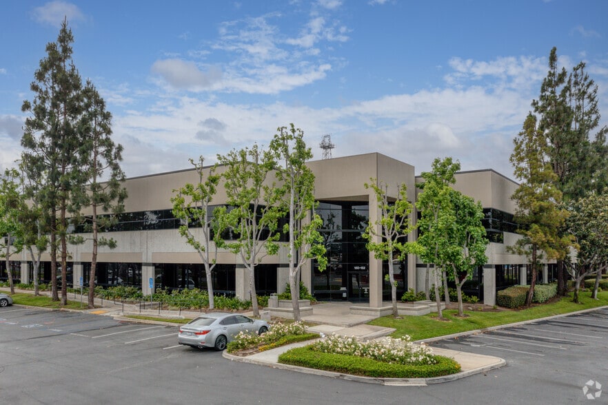 More Photos Of 150-152 W Walnut St, Gardena Unknown For Lease