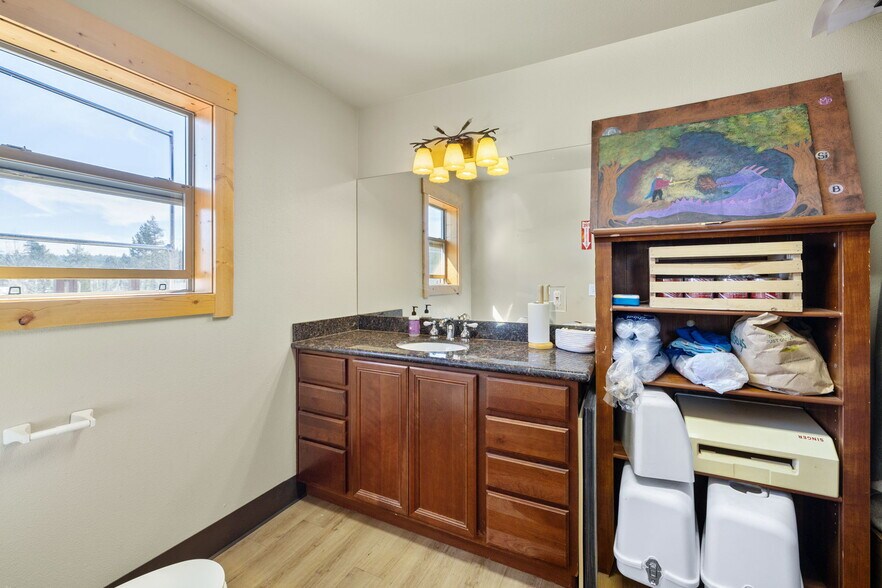 More Photos Of 12315 Deerfield Dr, Truckee Office Residential For Sale