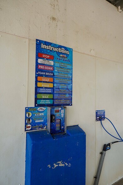 More Photos Of 2812 E Chestnut Expy, Springfield Carwash For Sale