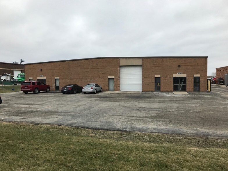 More Photos Of 620-630 Heartland Dr, Sugar Grove Warehouse For Lease