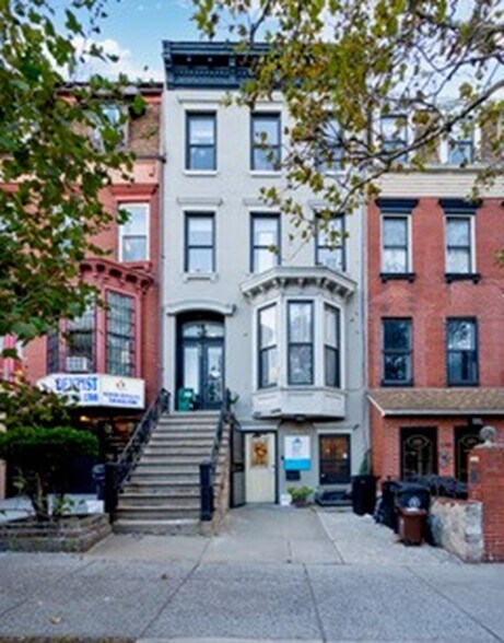 Primary Photo Of 270 9th St, Brooklyn Medical For Lease